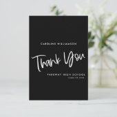白黒モダン手書きスクリプトの卒業 サンキューカード (スタンド正面)