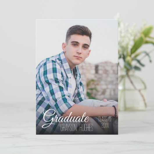 白黒モダン3枚の写真のスタイリッシュ卒業 招待状 (スタンド正面)