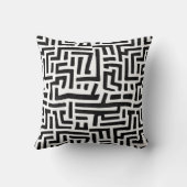 白黒モチーフ |幾何迷路パターン クッション (裏面)