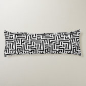 白黒モチーフ |幾何迷路パターン ボディピロー (裏面)