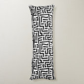 白黒モチーフ |幾何迷路パターン ボディピロー (裏面 (縦))