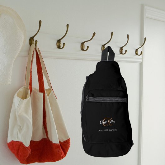 白黒モノグラムイニシャル名モダン スリングバッグ