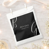 白黒モノグラムイニシャル結婚ズ フェイバーバッグ (クリップ留めされた状態)