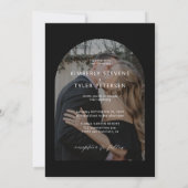 白黒モノグラムモダンのアーチ結婚写真 招待状 (裏面)