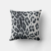 白黒ユキヒョウ現実的な外観 クッション (裏面)
