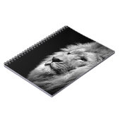白黒ライオンポートレート – 動物写真 ノートブック (左側)