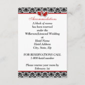 白黒レッドダマスク、結合ハート挿入カード エンクロージャーカード (正面)