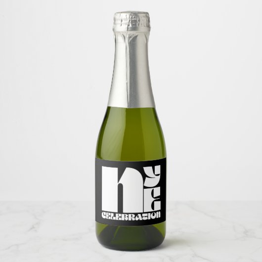 白黒レトロタイポグラフィ新年のイブパーティー スパークリングワインラベル (正面)