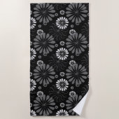 白黒レトロフローラ ビーチタオル (正面)