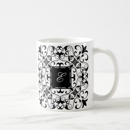 白黒ロマンチックで華美なモノグラム コーヒーマグカップ (右)
