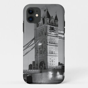 白黒ロンドンタワーブリッジ iPhone 11 ケース