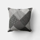 白黒ヴィンテージのパッチワークの生地のデザイン クッション (裏面)