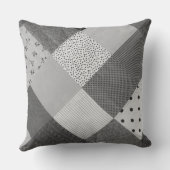 白黒ヴィンテージのパッチワークの生地のデザイン クッション (裏面)