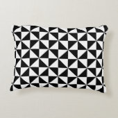白黒三角形パターン アクセントクッション (裏面)