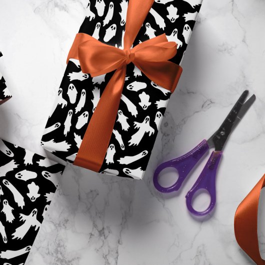 白黒不気味幽霊たちハロウィーンパターン ラッピングペーパー