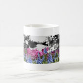 白黒世界の色を見ること コーヒーマグカップ (中央)