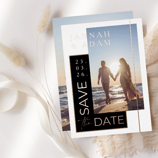 白黒写真ウェディング日付の保存バラ 箔招待状