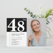 白黒写真48歳の誕生日招待状 招待状 (スタンド正面)