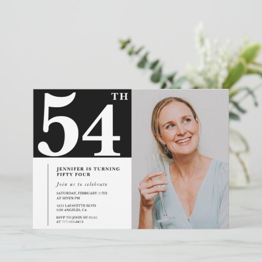 白黒写真54歳の誕生日招待状 招待状 (スタンド正面)