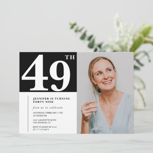 白黒写真 49歳の誕生日 招待状 (スタンド正面)