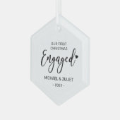 白黒初めてのクリスマス婚約したカップル ガラスオーナメント (正面左)