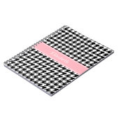 白黒千鳥格子のピンクネームモノグラム ノートブック (左側)