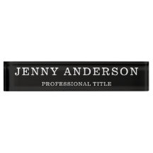 白黒名とタイトルデスク名のプレート