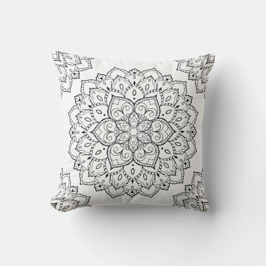 白黒坊保曼荼羅枕 クッション (正面)