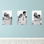 白黒婚約ポートレートの写真 (ウッドフロア)