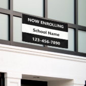 白黒学校の名前を電話に登録する 横断幕 (ビルの外側)