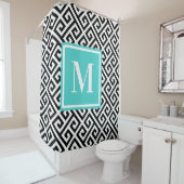 白黒対角ギリシャ鍵ターコイズモノグラム シャワーカーテン (インサイチュ)