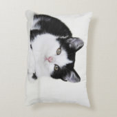 白黒思慮型子猫アクセント枕 アクセントクッション (裏面(縦))