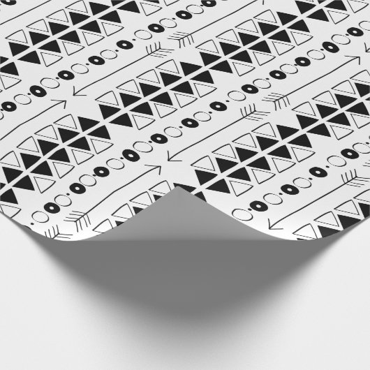 白黒抽象芸術円の三角形パターン ラッピングペーパー (角)