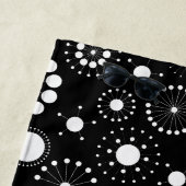 白黒抽象芸術円パターン ビーチタオル (インサイチュ)