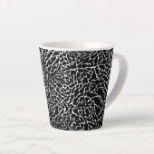 白黒抽象芸術象プリント カフェラテマグ (右アングル)