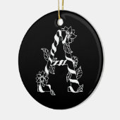 白黒文字「A」、巻き花 セラミックオーナメント (左)