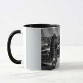 白黒方針のサクソフォーン マグカップ (左)