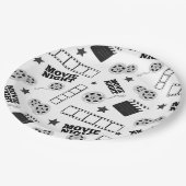 白黒映画の夜間パーティー ペーパープレート (アングル)