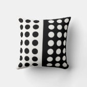 白黒水玉模様の装飾用クッション クッション (裏面)