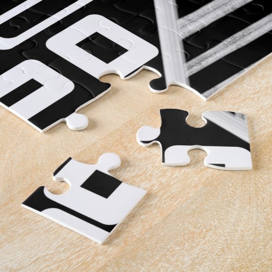 白黒滑走路ファッション2022 インスパイア ジグソーパズル (側面)