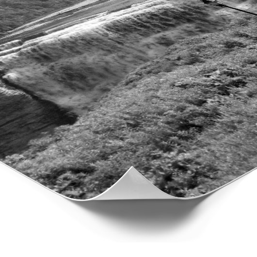 白黒滝の写真 ポスター (角)