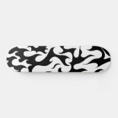 白黒火のデザインのスケートボード スケートボード (横)