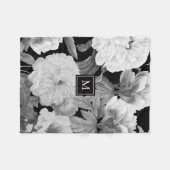 白黒牡丹ウォーターカラーフローラモノグラム フリースブランケット (正面(横))