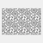 白黒犬の足とハートペイズリープリント ラッピングペーパーシート (正面3)