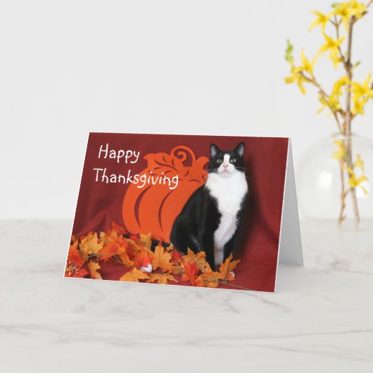 白黒猫がハッピータンクスギビングを言う カード (黄色い花)