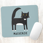 白黒猫パーソナライズされた マウスパッド<br><div class="desc">可愛い黒と白のタキシード猫を背景に半ティール（緑がかった色）、動物やペット好きに最適。猫はネズミが大好き。名前をパーソナライズに変更。オリジナルアートby Nic Squirrell.</div>
