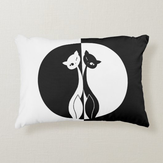 白黒猫 アクセントクッション (正面)