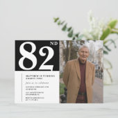 白黒男性の82歳の誕生日 招待状 (スタンド正面)