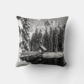 白黒素朴マウンテンキャビン写真館 クッション (裏面)