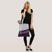 白黒紫モダンパーソナライズされた トートバッグ (モデル)
